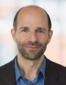 Portrait Prof. Dr Christian Hertweck.