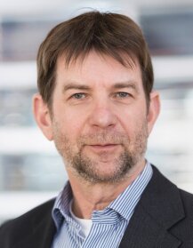 Portrait Prof. Bernhard Hube.