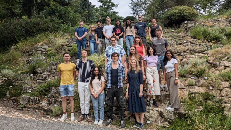 Gruppenfoto Synthetische Biologie und Pflanzenphysiologie Juli 2025