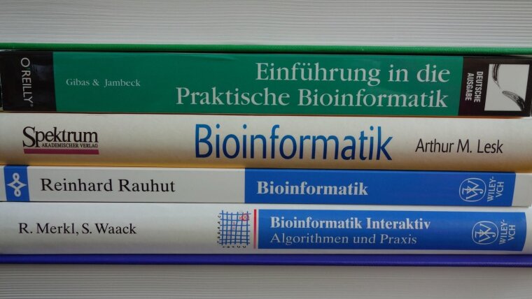 bioinformatic books