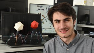 Piotr in front of Phages