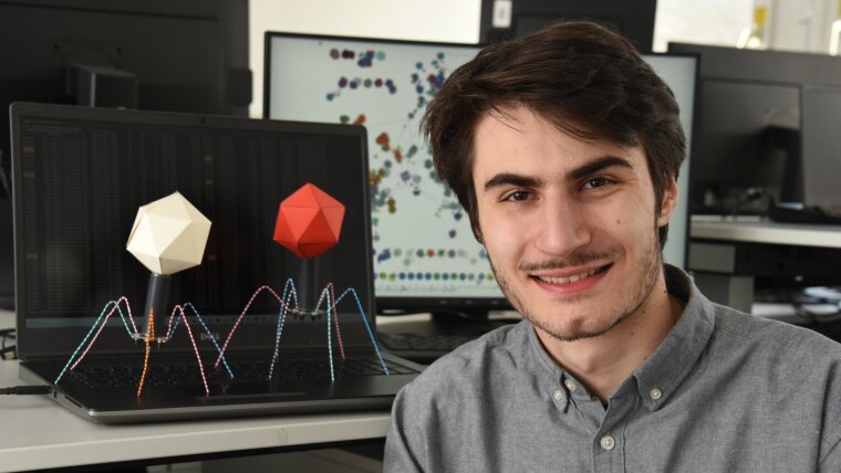 Piotr in front of Phages