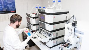 Natural product analysis in the lab